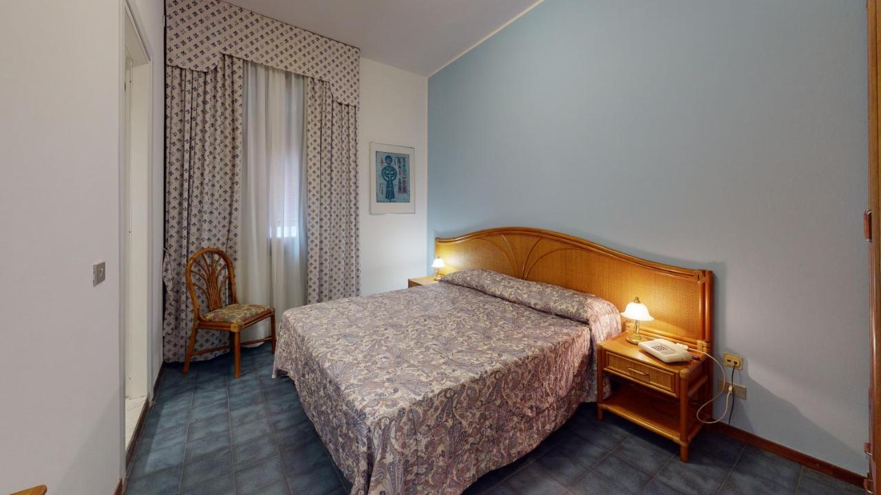 Hotel Zunino Spotorno Exterior photo